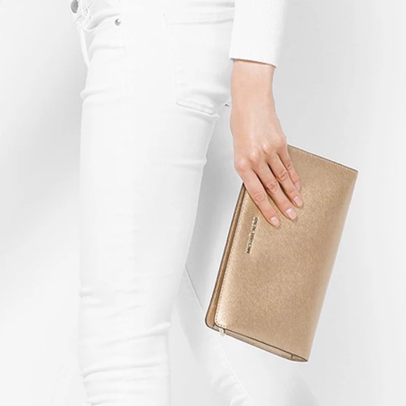 Michael Kors Jet Set Gold Clutch Bag with Shoulder Strap - Picture 1 of 6